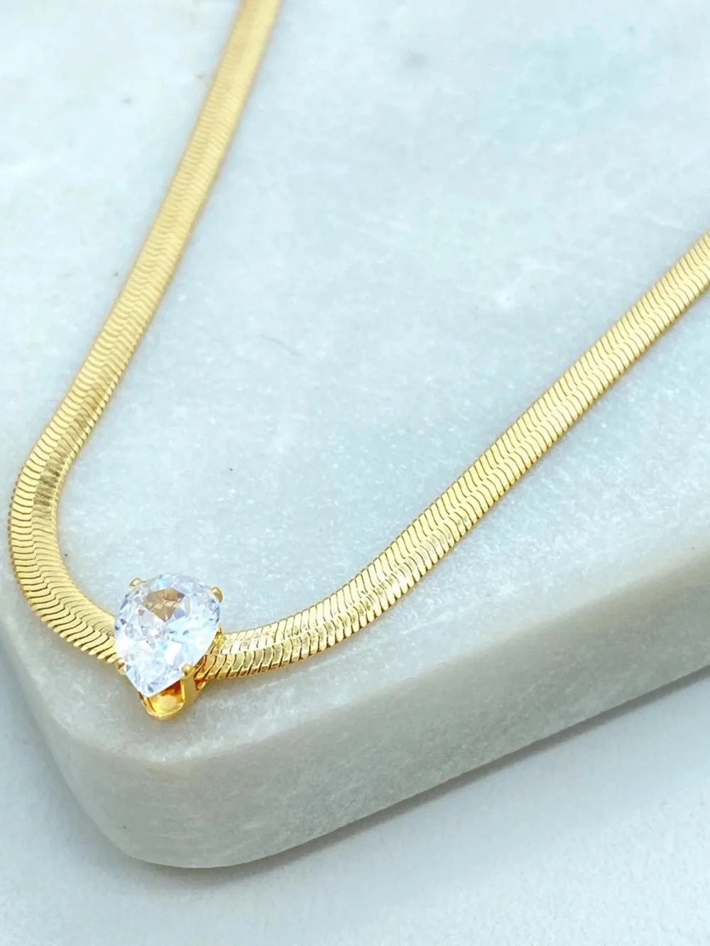 New Premium 18k Gold Plated Herringbone Necklace with Teardrop Crystal Pendant
